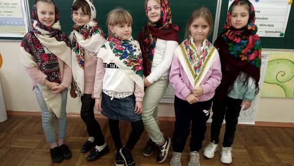 "Хустка із бабусиної скрині"